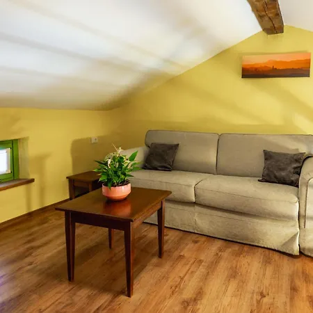 House Marica Bed & Breakfast Smartno