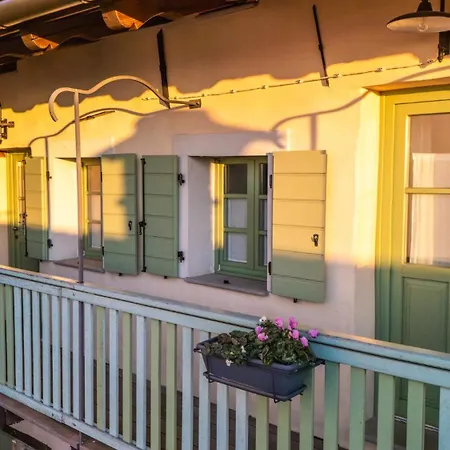 לינה וארוחת בוקר House Marica