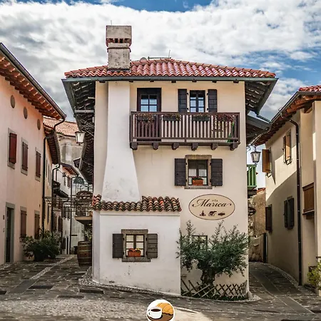 House Marica Smartno