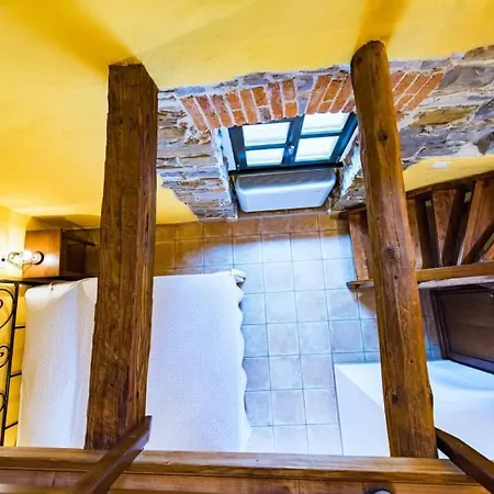 לינה וארוחת בוקר House Marica שמארטנו