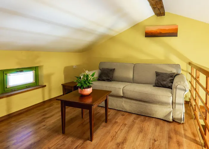 House Marica Couette-café Smartno