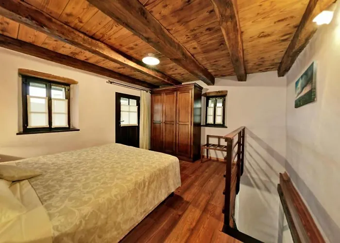 House Marica Couette-café Smartno